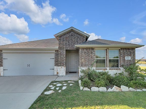 2nd image of 1000 Homestead Ln