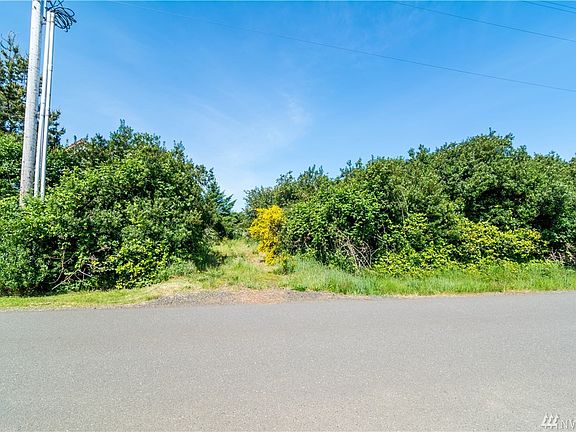 5th image of 149 Sand Dune Ave SW