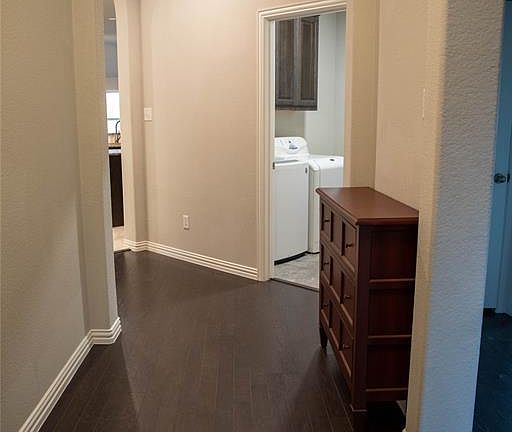 5th image of 6150 Baggins St