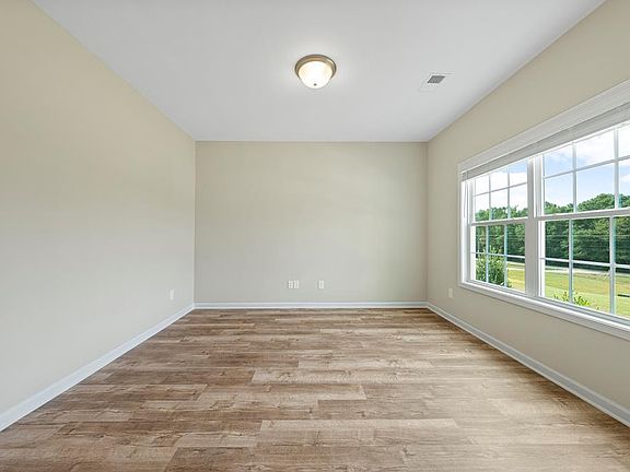 4th image of 635 Bohannon Rd