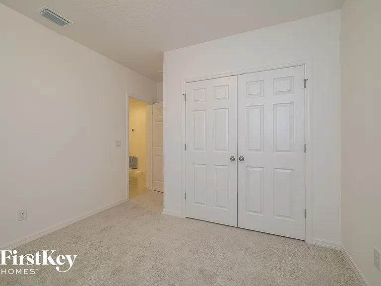 845 Avenal Ln — Photo 8