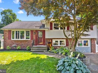 1233 Oakwood Rd, Haddonfield, NJ 08033