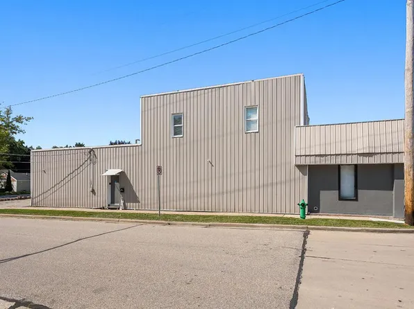 1101 W Wisconsin Ave, Appleton, WI 54914