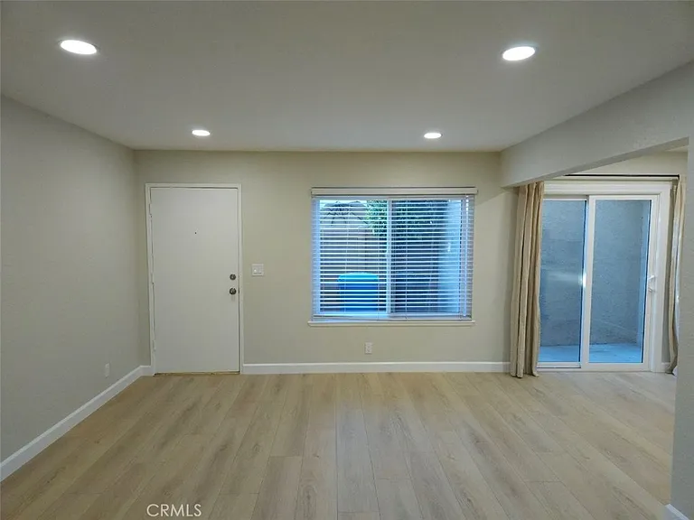 16630 Shenandoah Ave — Photo 4