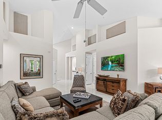 211 Colonade Cir FLOOR 211, Naples, FL 34103