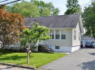 6 Townsend Ave, Cedar Knolls, NJ 07927