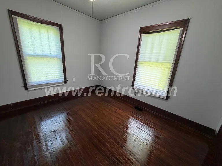 24 Bremer Ave — Photo 14