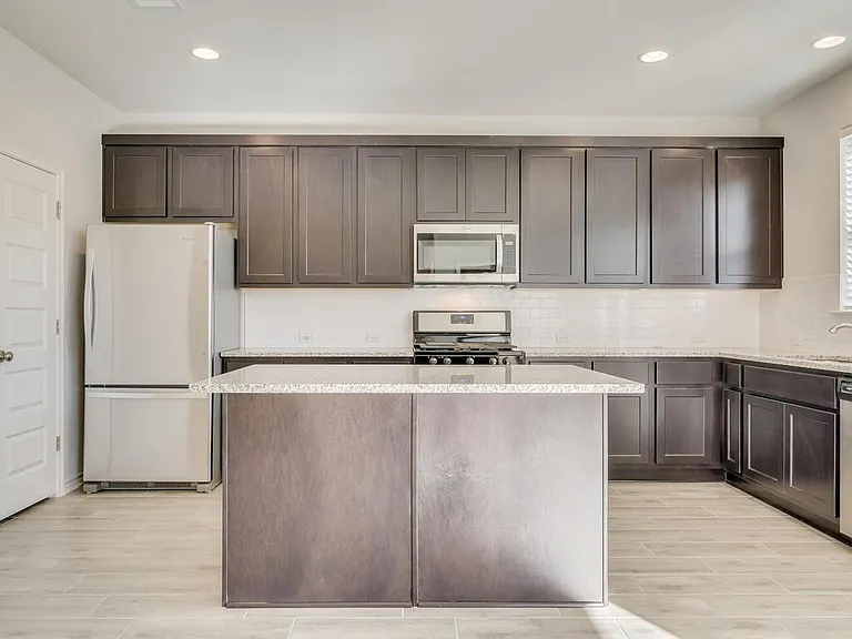 2117 Pecan Island Dr — Photo 7