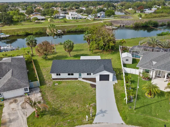 2674 SW Monterrey Lane, Port St Lucie, FL 34953