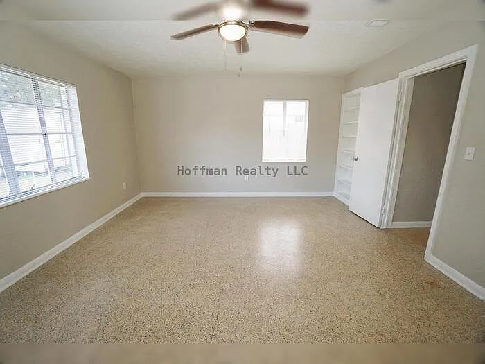 206 S Westshore Plz — Photo 12