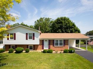 704 Ritchie Blvd, Staunton, VA 24401