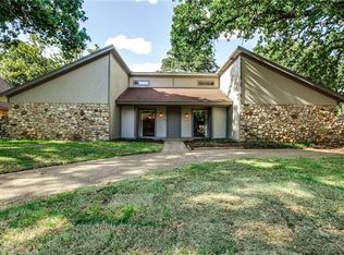 2510 Huntwick Dr, Grand Prairie, TX 75050