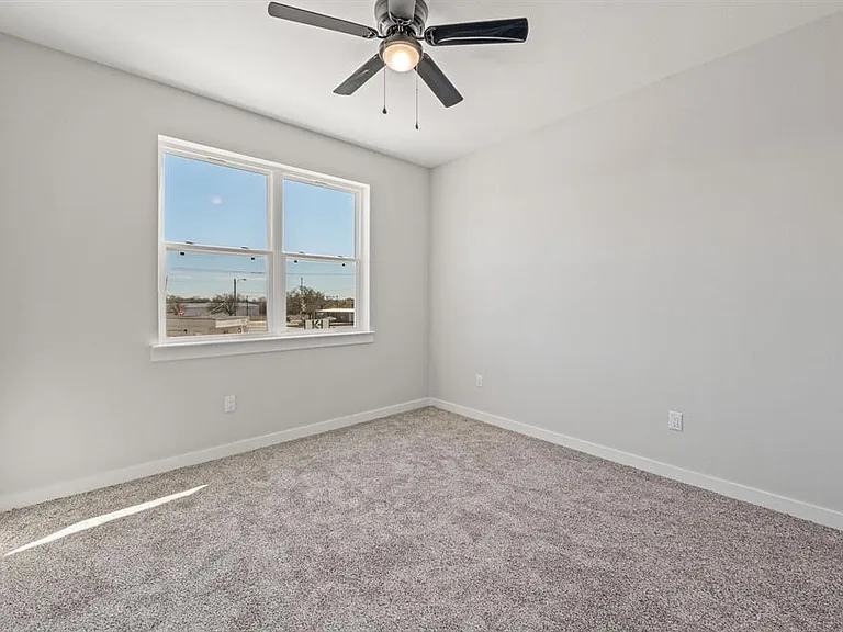 532 Galt Dr — Photo 17