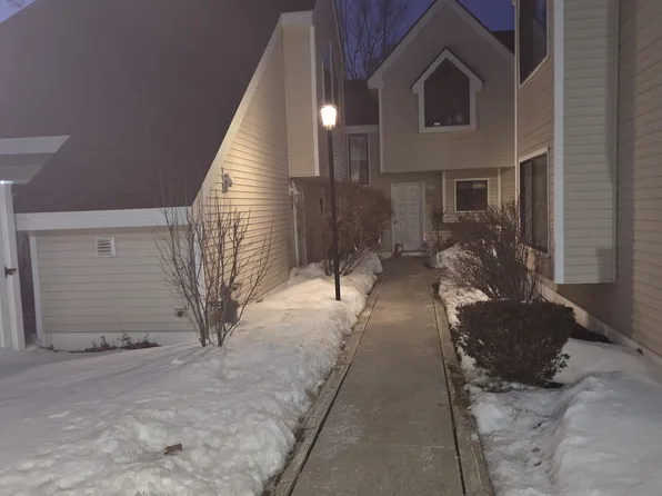 8 Franklin Hts #8, Rochester, NH 03867
