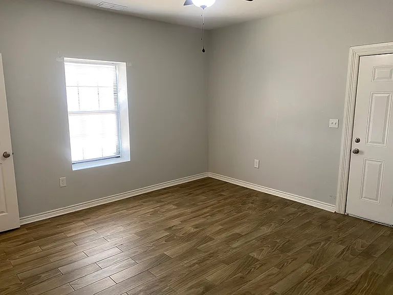 2301 Midwestern Pkwy #112B — Photo 17