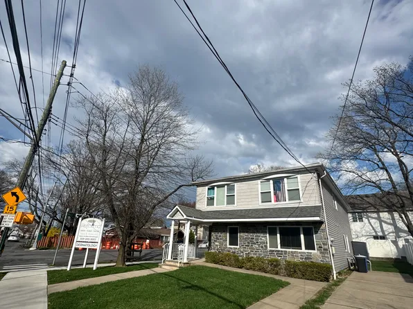 1023 Forest Hill Road image 3 of 12