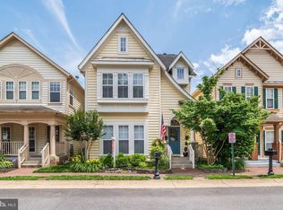 9139 Stonegarden Dr, Lorton, VA 22079
