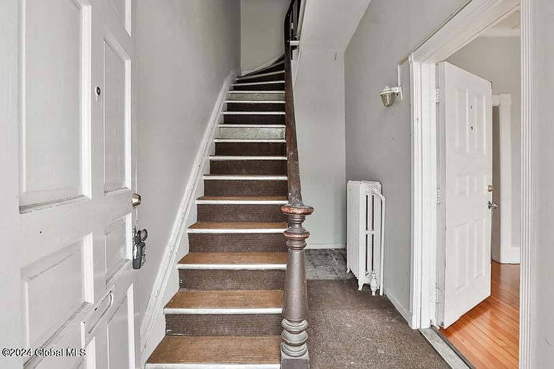 5th image of 221 Western Avenue