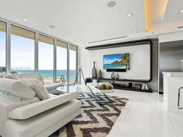 100 Lincoln Rd, Miami Beach, FL