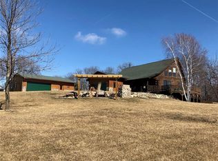 601 S 7th St, Winterset, IA 50273