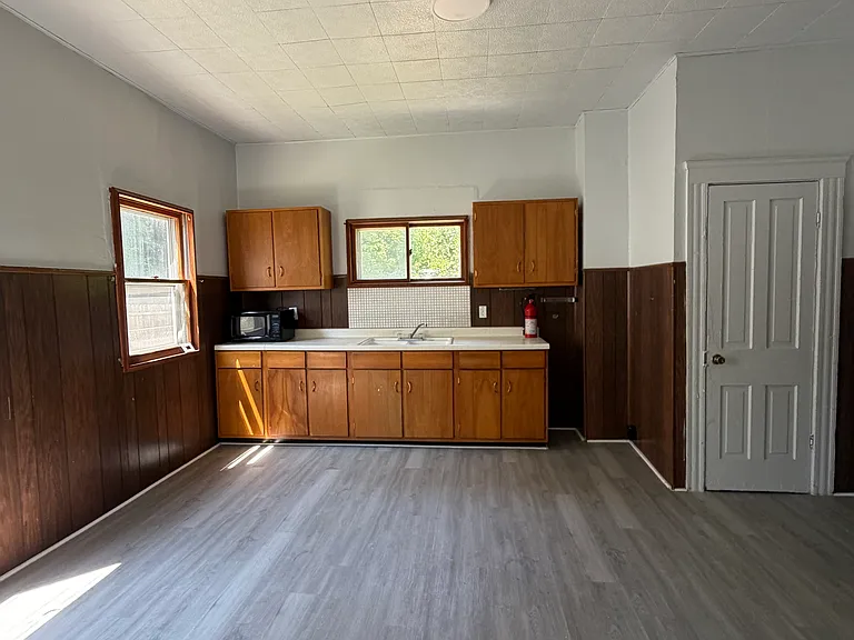 7009 Hecker Ave — Photo 22