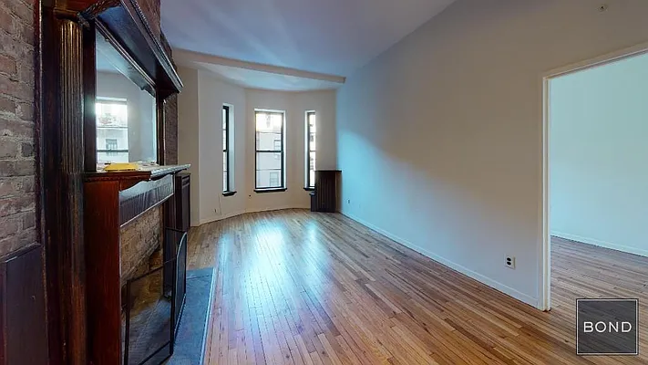 Rented by Bond New York | media 2