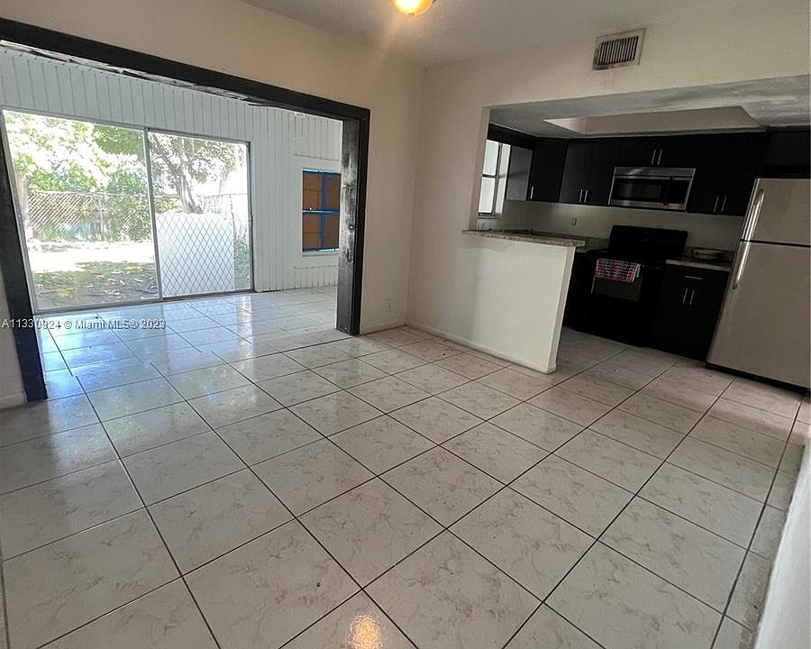 1231 Seaview Dr, Pompano Beach, FL 33068 | MLS #A11330924 | Zillow