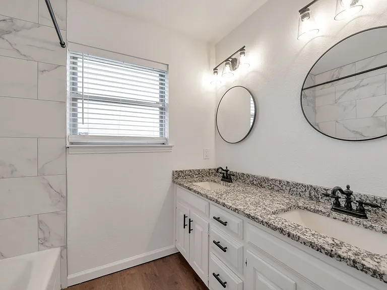 2127 Tanglewood Dr #D — Photo 10