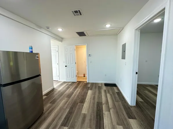 215 Lincoln Street image 1 of 17