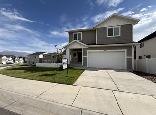 1545 W Bravo Dr, Saratoga Springs, UT 84045