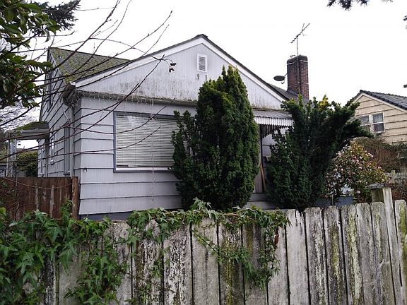 3rd image of 2325 11th St