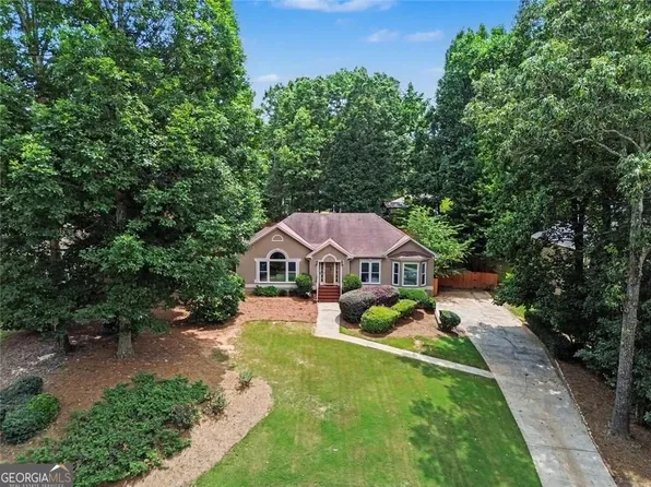 148 Stanbrough Dr, Dallas, GA 30157