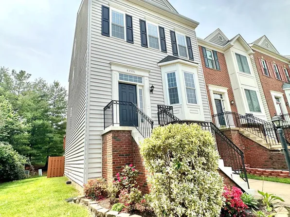 43991 Kings Arms Sq, Ashburn, VA 20147