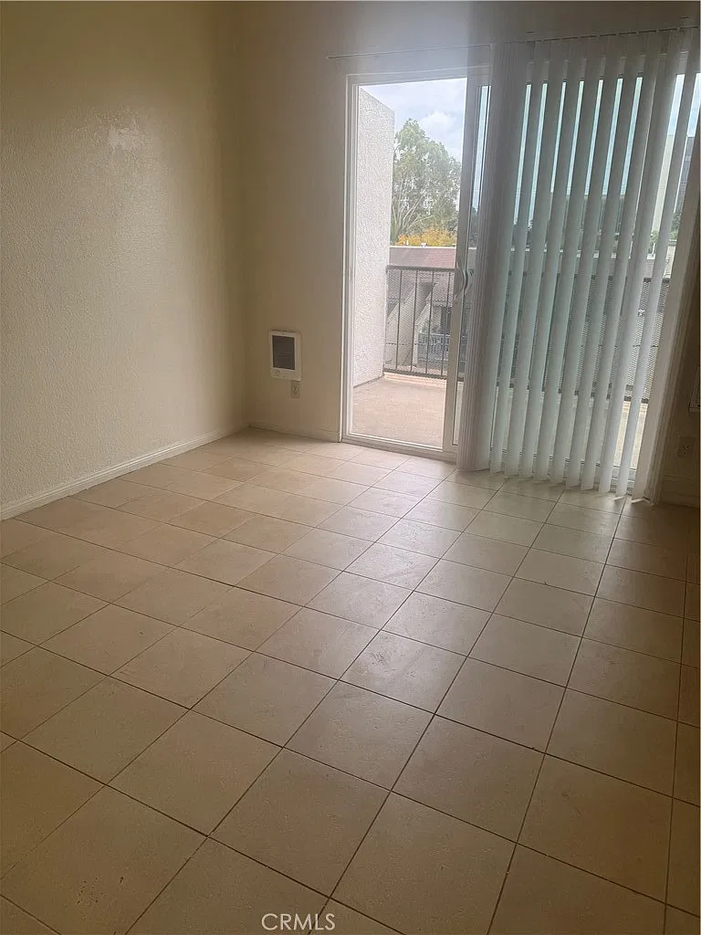 1015 N Parton St — Photo 3