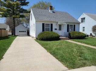 7832 29th Ave, Kenosha, WI 53143