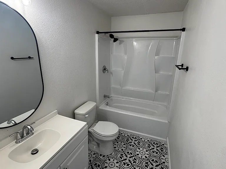 3942 Cassia Dr — Photo 4
