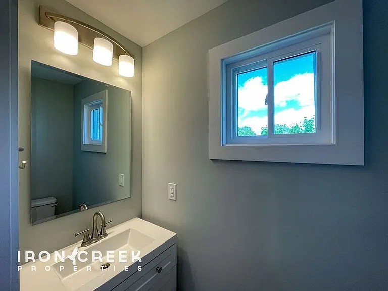 80 E Cascade St — Photo 7