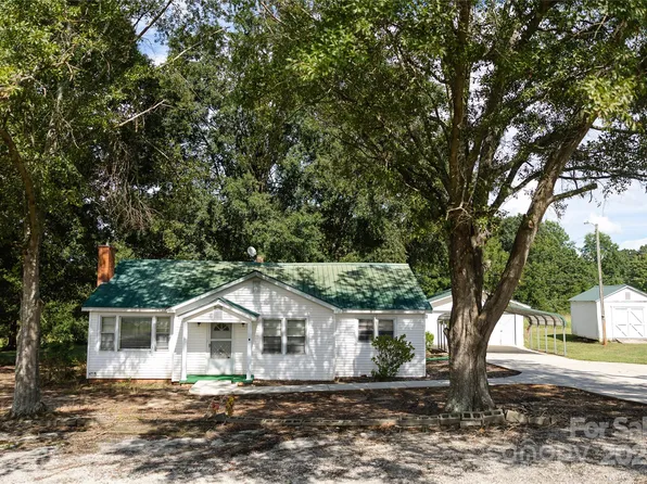 1255 Fork Hill Rd, Heath Springs, SC 29058