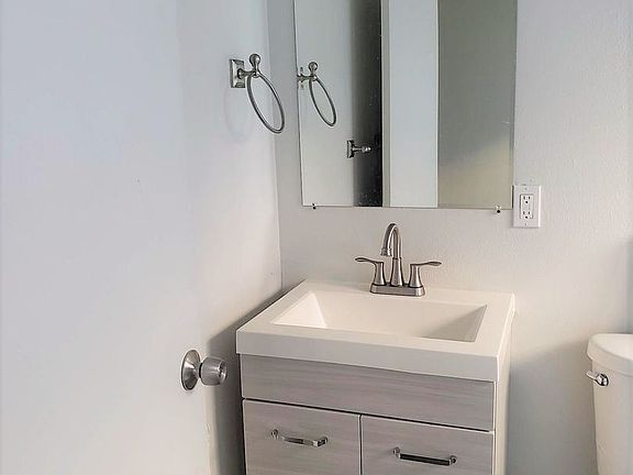 3rd image of 1425-1435-1445 Magnolia St #10221387