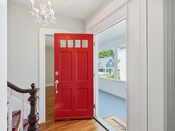 3rd image of 14 Boardman St