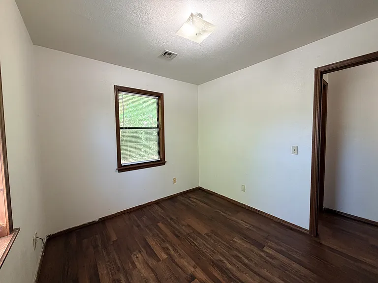 306 Wilson Ave — Photo 23