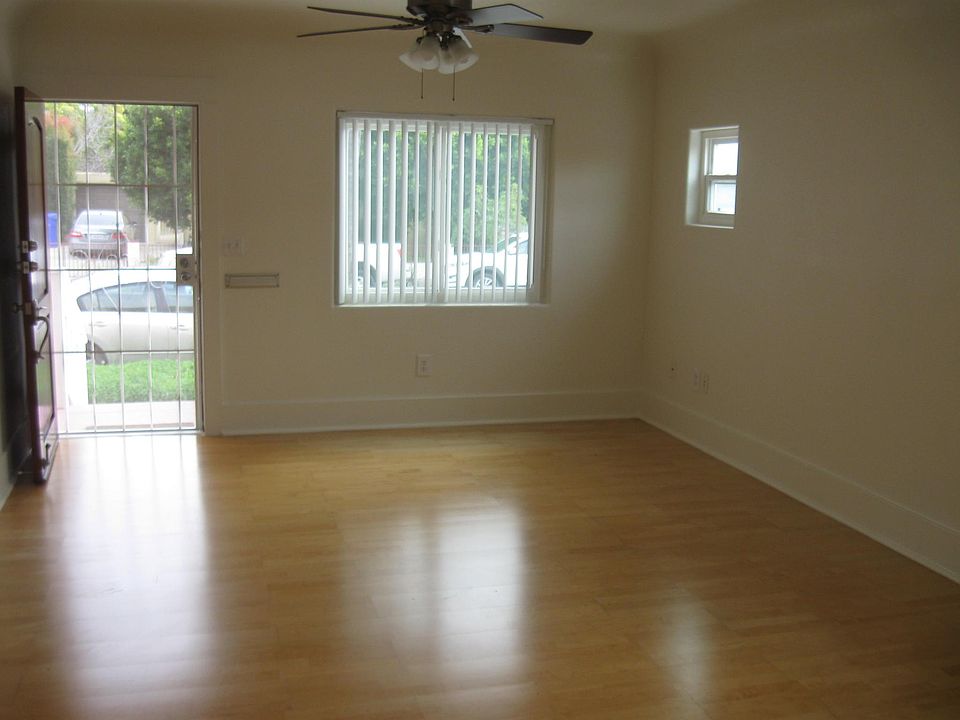 1st image of 4414 McClintock St