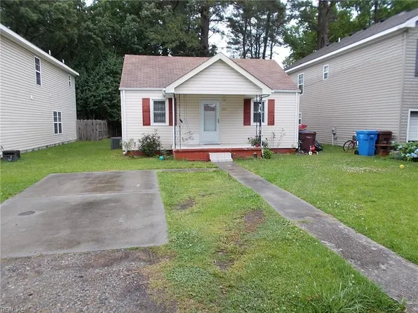 640 Cardover Ave, Chesapeake, VA 23325