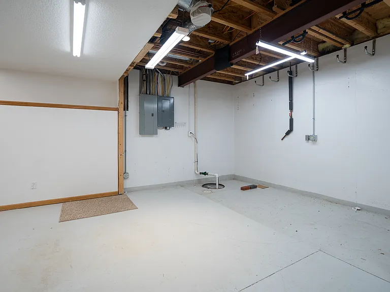 1101 Stonecreek Dr — Photo 34