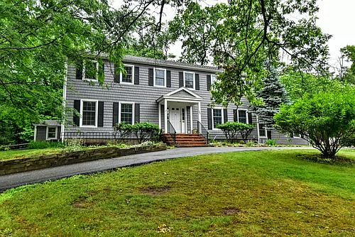 55 George St Photo 1