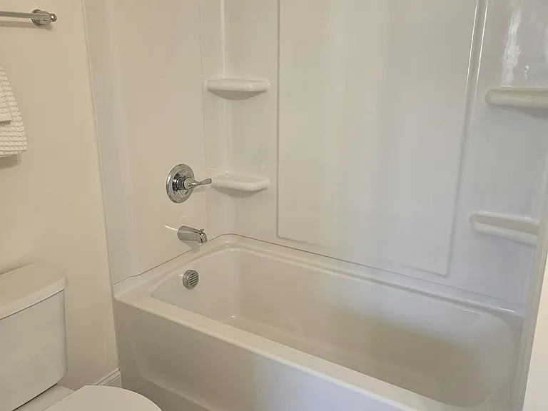 180 Hyacinth Ln — Photo 10