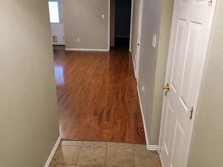 507 Causey Ln — Photo 2