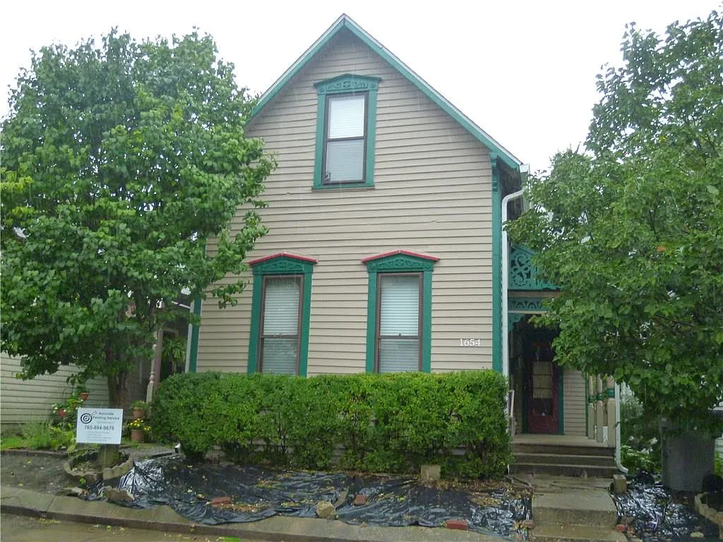 1654 Union St photo 1