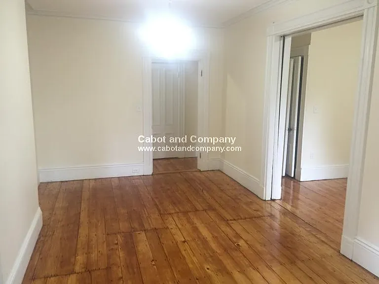 34 Isabella St #4 — Photo 5