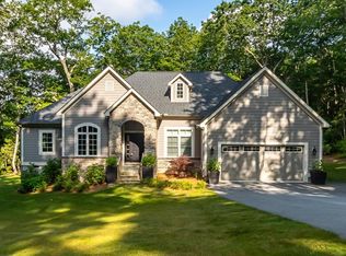 135 Ridge Ln, Highlands, NC 28741